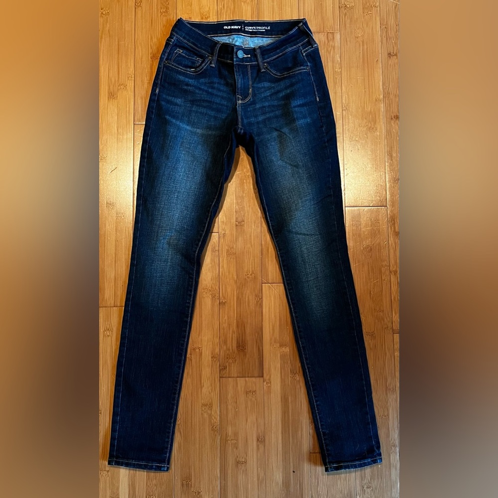 Old Navy EUC Curvy Skinny Jean size 0 regular